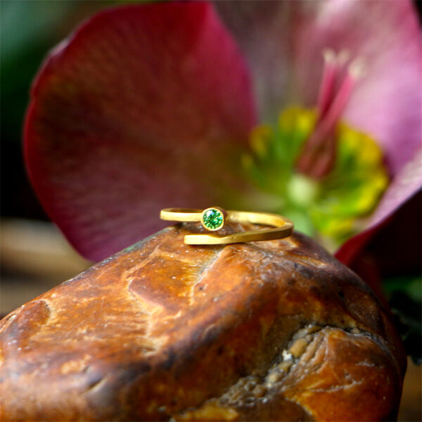 טבעת ספירלה - טופז ירוק